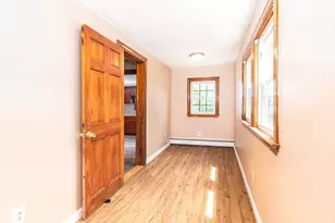 62 Butler St, Salem, MA 01970 - Photo 9