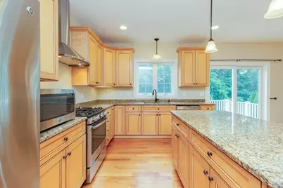 38 Folger Ave, Beverly, MA 01915 - Photo 15