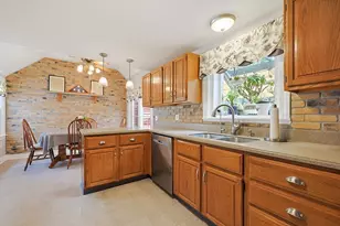 33 Crossman Ave, Attleboro, MA 02703 - Photo 13