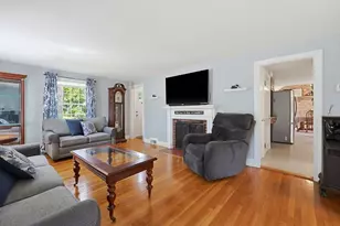 33 Crossman Ave, Attleboro, MA 02703 - Photo 9
