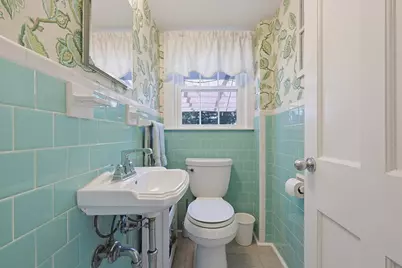 33 Crossman Ave, Attleboro, MA 02703 - Photo 17