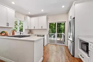 20 Nugent Ln, Reading, MA 01867 - Photo 7