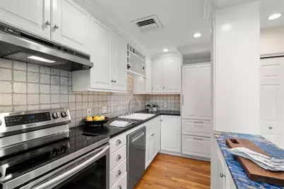 150 Appleton St #2-C, Boston, MA 02116 - Photo 17