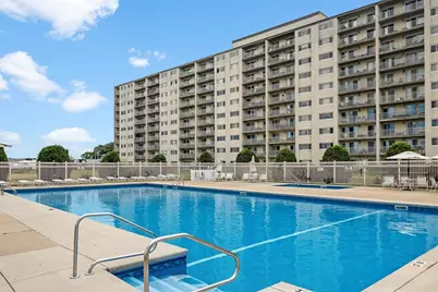 200 Cove Way #217, Quincy, MA 02169 - Photo 3