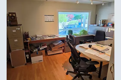 52 Maple St, Northampton, MA 01062 - Photo 7