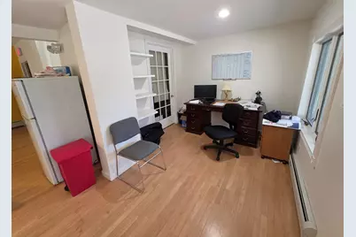 52 Maple St, Northampton, MA 01062 - Photo 3