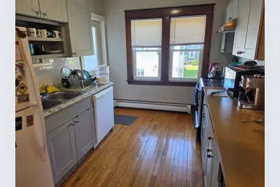 52 Maple St, Northampton, MA 01062 - Photo 9