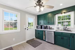 60 Old Orchard Rd, Hampden, MA 01036 - Photo 7