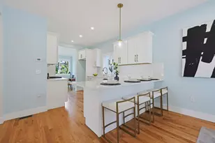 26 Pleasant St, Beverly, MA 01915 - Photo 11