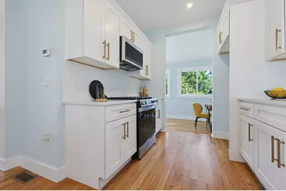 26 Pleasant St, Beverly, MA 01915 - Photo 15