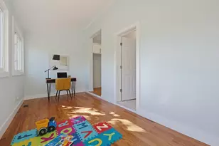 26 Pleasant St, Beverly, MA 01915 - Photo 15