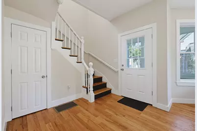 26 Pleasant St, Beverly, MA 01915 - Photo 33