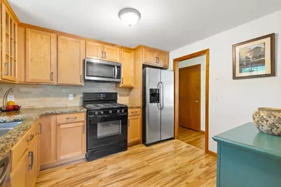 31 Robert Rd, Holliston, MA 01746 - Photo 7