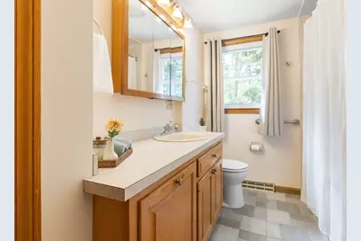 31 Robert Rd, Holliston, MA 01746 - Photo 11