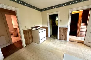 106 County St, Attleboro, MA 02703 - Photo 3