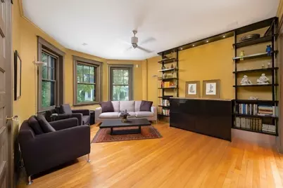 31 Linnaean St #2, Cambridge, MA 02138 - Photo 1