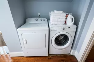 22 Downer Ave, Boston, MA 02125 - Photo 9