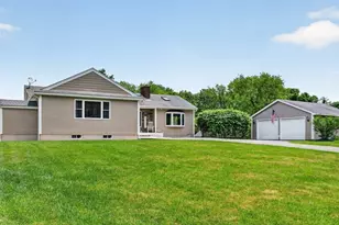 38 Brown Ave, Lunenburg, MA 01462 - Photo 35