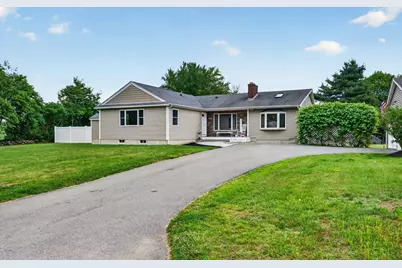 38 Brown Ave, Lunenburg, MA 01462 - Photo 3