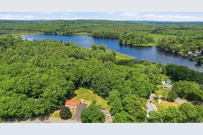 335 Pelham Rd, Dracut, MA 01826 - Photo 3