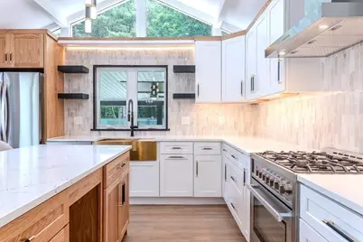 5 Franklin Avenue, Wilmington, MA 01887 - Photo 1