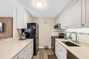 66 Main St, Stoneham, MA 02180 - Photo 5