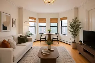 10 Davis Ave, Brookline, MA 02445 - Photo 1