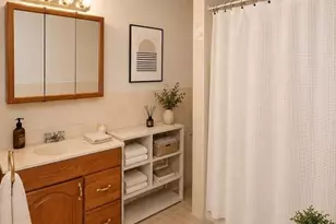 10 Davis Ave, Brookline, MA 02445 - Photo 11