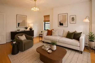10 Davis Ave, Brookline, MA 02445 - Photo 3