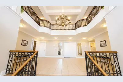 285 Lynn Shore Dr #101, Lynn, MA 01902 - Photo 5