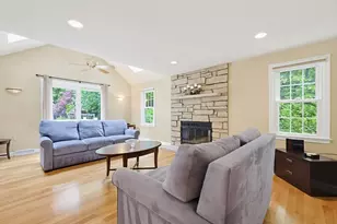 27 Heritage Ave, Ashland, MA 01721 - Photo 7