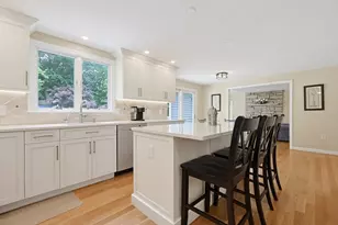 27 Heritage Ave, Ashland, MA 01721 - Photo 5