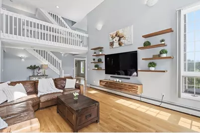 571 Linden St, Boylston, MA 01505 - Photo 3