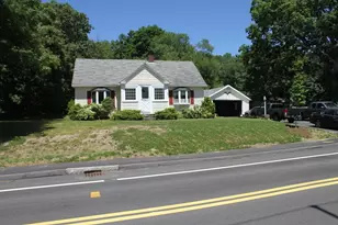 140 Millbury St, Grafton, MA 01519 - Photo 3