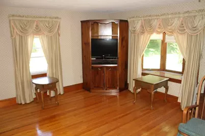 140 Millbury St, Grafton, MA 01519 - Photo 15