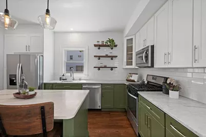 8 Chestnut St, Lynn, MA 01902 - Photo 5