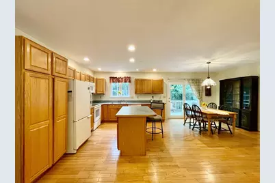 86 Chicopee Dr, Hubbardston, MA 01452 - Photo 9