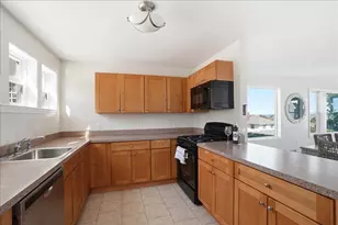 31A Merrill Rd, Hull, MA 02045 - Photo 5