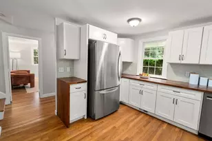 19 Country Ln, Sharon, MA 02067 - Photo 5