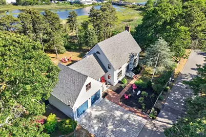 19 Aunt Debbys Rd, Dennis, MA 02639 - Photo 5