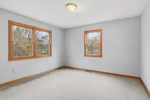 35 Lemnos Ln, Springfield, MA 01119 - Photo 15