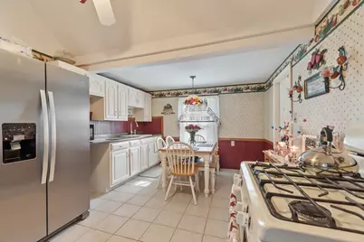53 Corbett St, Lowell, MA 01852 - Photo 15