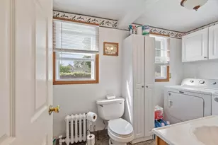 53 Corbett St, Lowell, MA 01852 - Photo 25