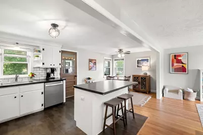 25 Fellsmere Ave, Wakefield, MA 01880 - Photo 7