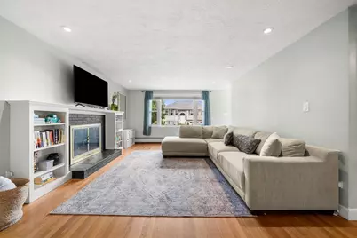 25 Fellsmere Ave, Wakefield, MA 01880 - Photo 3