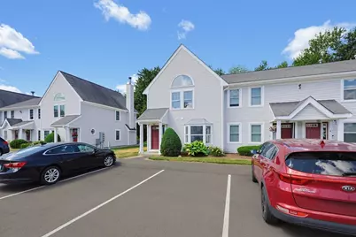 75 Warren St W #8, Raynham, MA 02767 - Photo 3