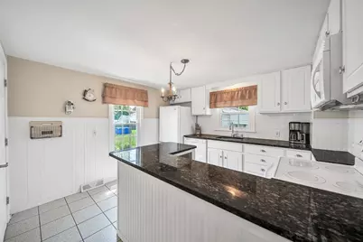51 Barrington Rd, Longmeadow, MA 01106 - Photo 7