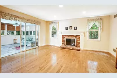 48 Mill Pond Cir, Milford, MA 01757 - Photo 11