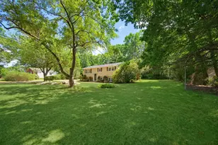 385 River Rd, Uxbridge, MA 01569 - Photo 3