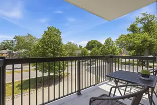 20 Hammond Pond Pkwy, Newton, MA 02467 - Photo 11